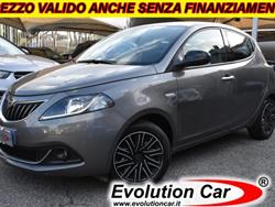 LANCIA YPSILON 1.0 FireFly 5 p. S&S Hybrid Gold **5 POSTI**