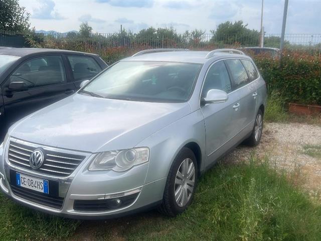 VOLKSWAGEN Passat Variant Variant 2.0 tdi Business dsg dpf