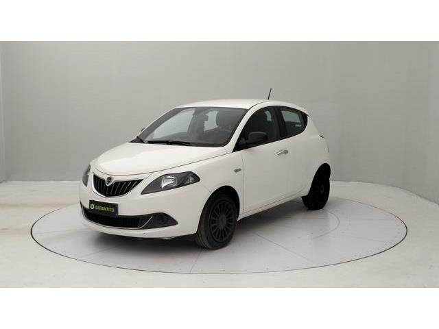 LANCIA YPSILON 1.0 firefly hybrid Silver s&s 70cv