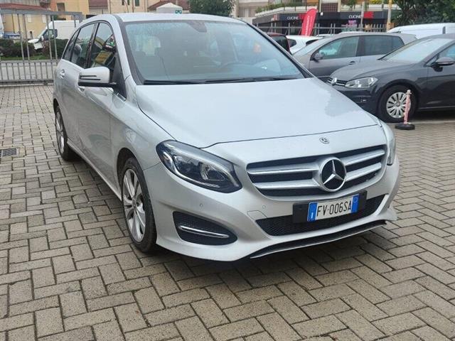 MERCEDES CLASSE B B 180 d Automatic Sport