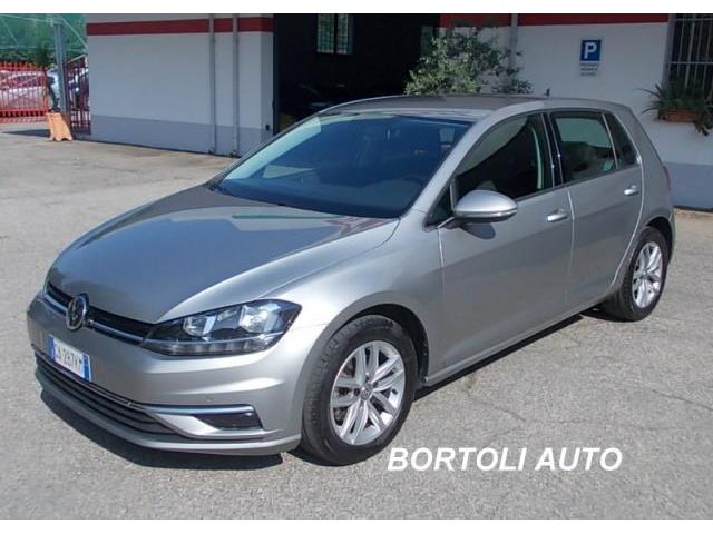 VOLKSWAGEN GOLF 1.6 TDI 40.000 KM BUSINESS BMT CON NAVIGATORE