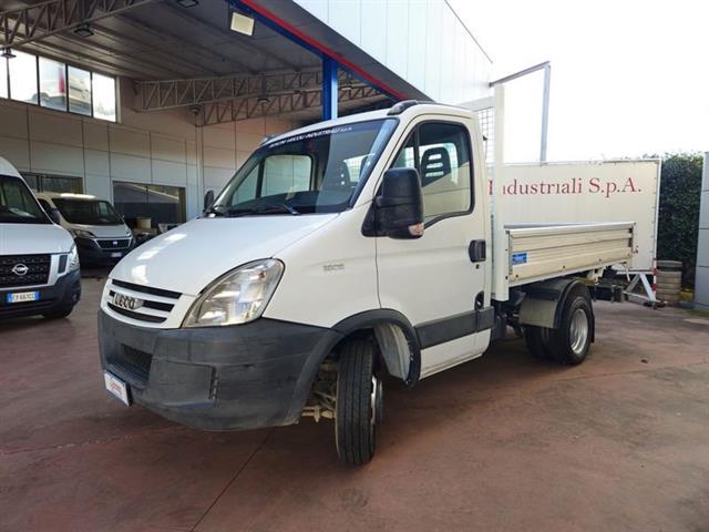 IVECO DAILY Ribaltabile Trilaterale