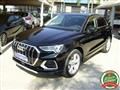 AUDI Q3 40 TDI quattro S tronic Business Advanced