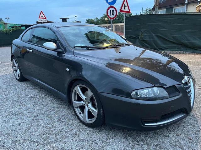 ALFA ROMEO GT 1.9 JTDM 16V Distinctive Q2 162,992km Bellissima