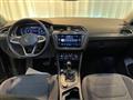 VOLKSWAGEN TIGUAN ALLSPACE 2.0 TDI DSG 4MOTION Elegance GANCIO 7P Matrix Navi