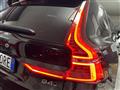 VOLVO XC60 B4 (d) AWD Geartronic R-design