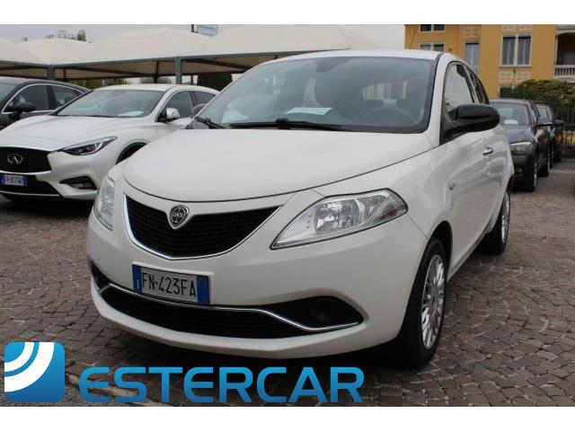 LANCIA YPSILON 1.2 69CV 5 porte Gold NEOPATENTATI