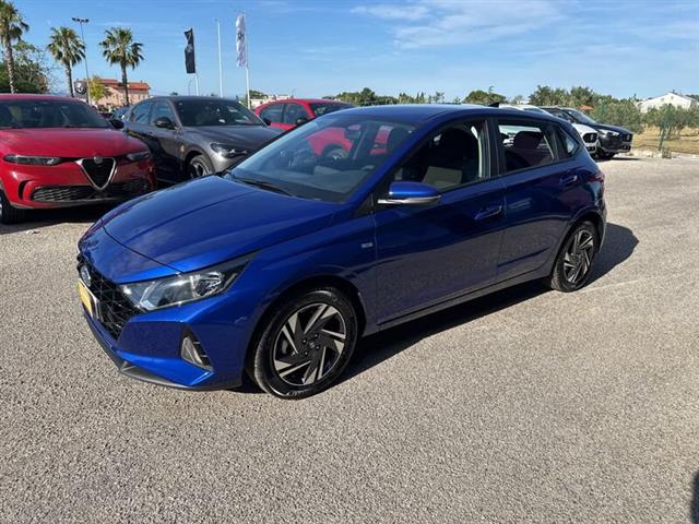 HYUNDAI I20 1.2 MPI MT GPL Connectline