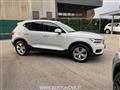 VOLVO XC40 D4 AWD Geartronic Momentum