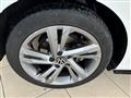 VOLKSWAGEN GOLF 2.0 TDI 150 CV DSG SCR R-Line